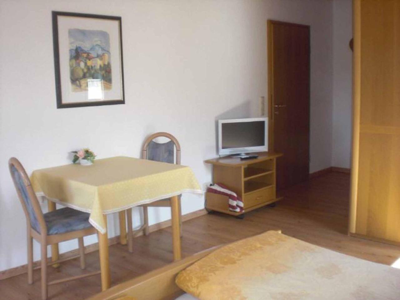 Pension Haus Am Heubach 바트 슈타펠슈타인 외부 사진
