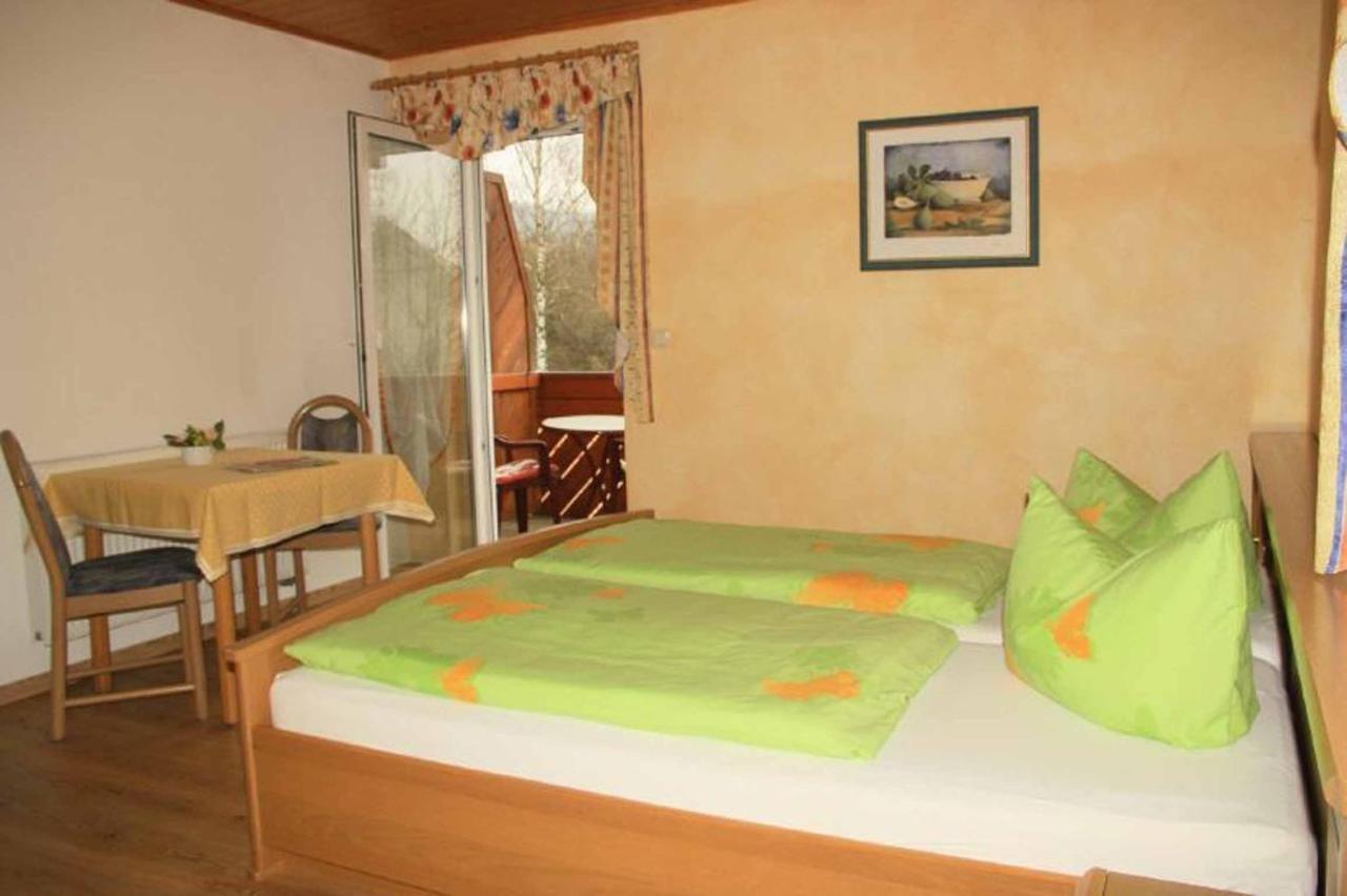 Pension Haus Am Heubach 바트 슈타펠슈타인 외부 사진